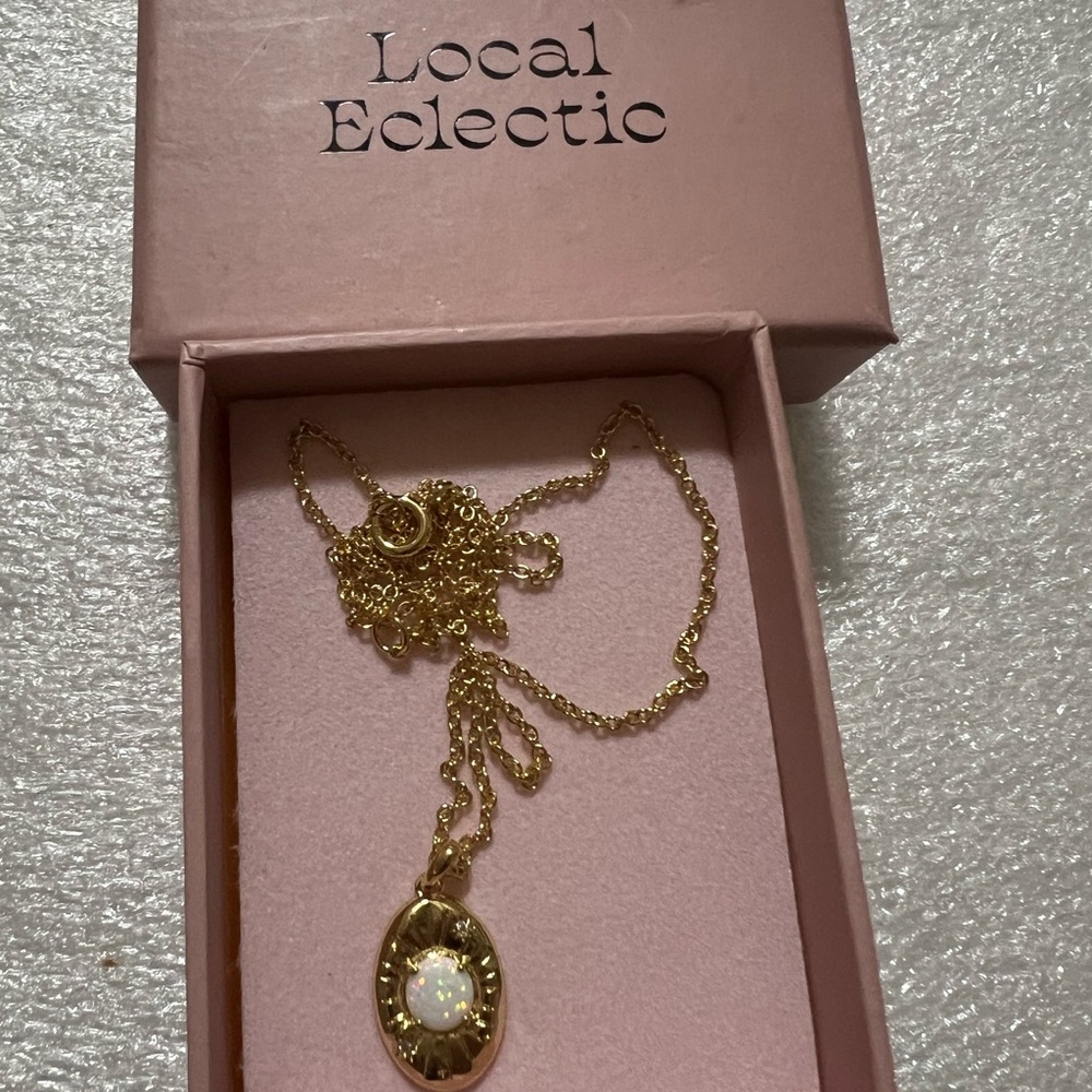 Local Electric Gold with Opal beautiful Necklace NIOB - Picture 3 of 16